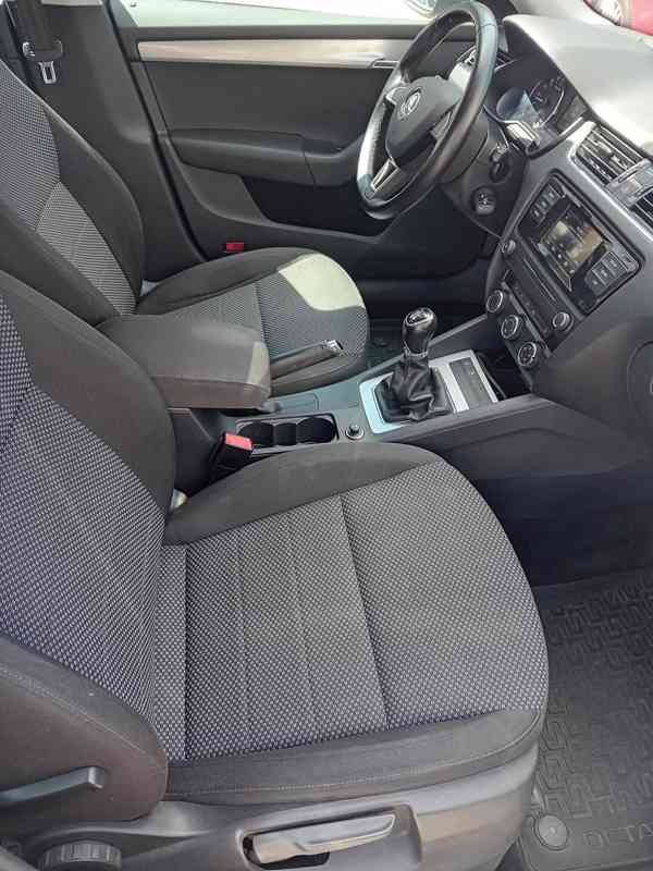Škoda Octavia Combi 1.6 TDI - foto 5