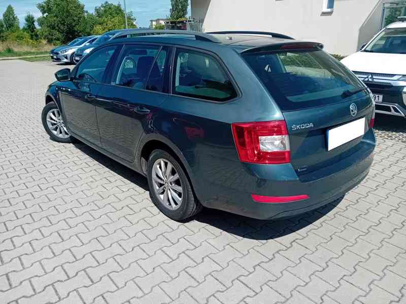 Škoda Octavia Combi 1.6 TDI - foto 4