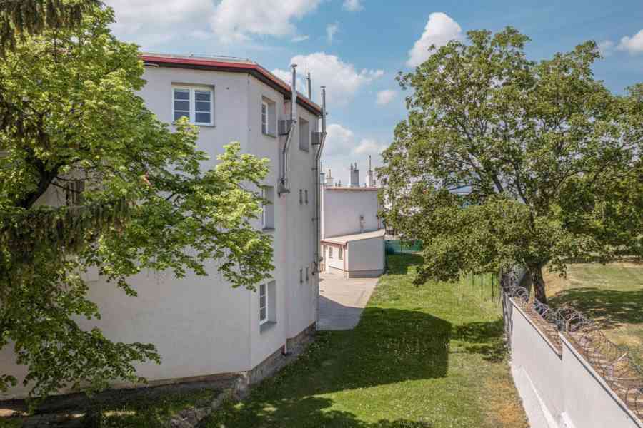 Prodej pronajatého bytu 2+1, plocha 70,5 m2, 3.NP,  Praha 10 - foto 11