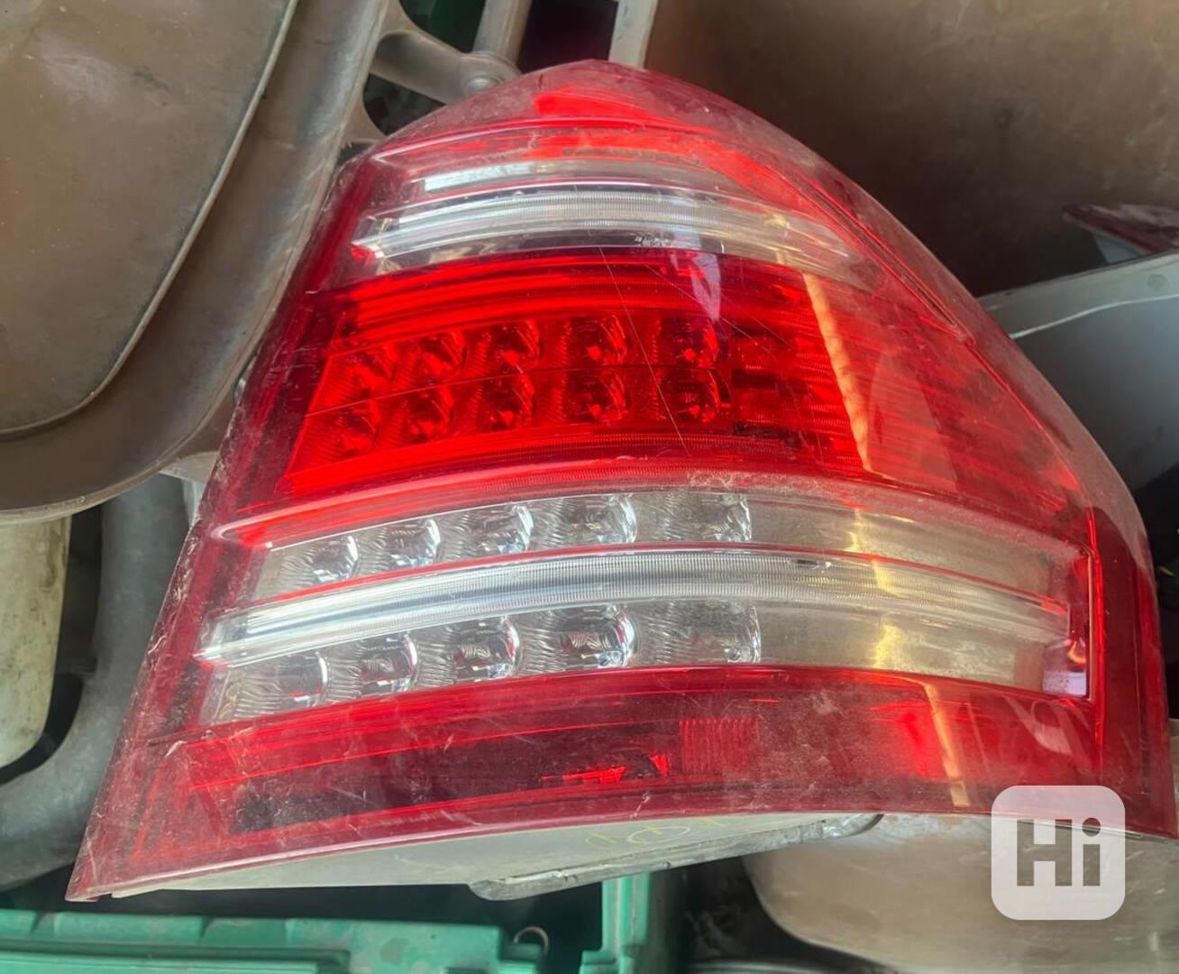 Mercedes GL164 Zadní světla A DALSI DILY INFO TEXT - foto 1