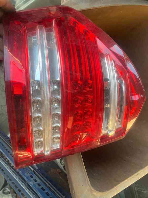 Mercedes GL164 Zadní světla A DALSI DILY INFO TEXT - foto 3