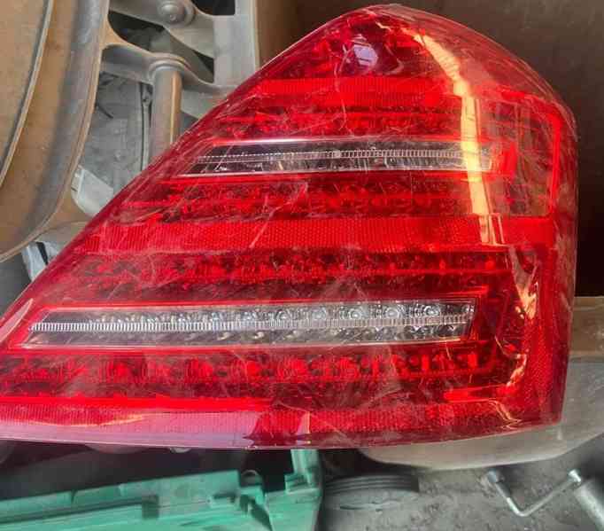 Mercedes GL164 Zadní světla A DALSI DILY INFO TEXT - foto 6
