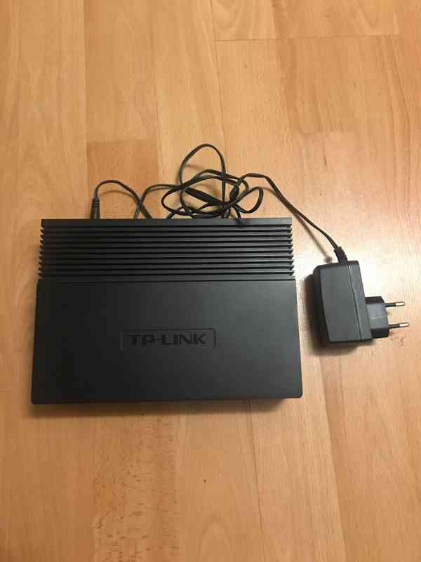 Switch 16 portový, TP-LINK TL-SF1016D - foto 1