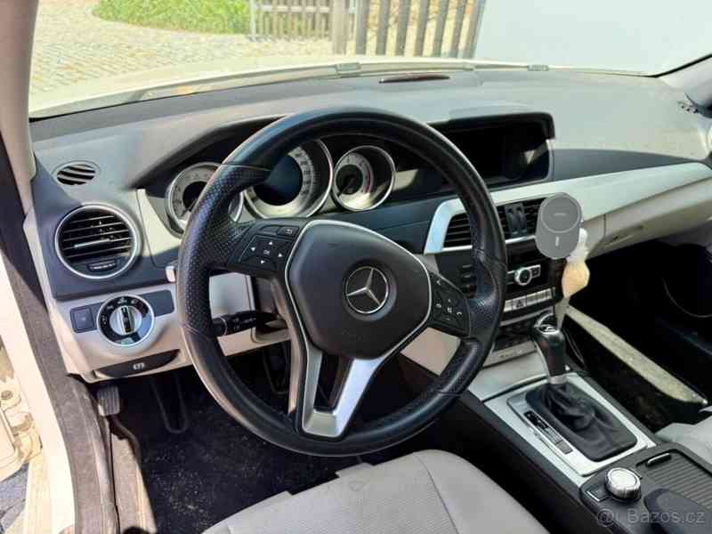 Mercedes-Benz Třídy C 2,1 - foto 3