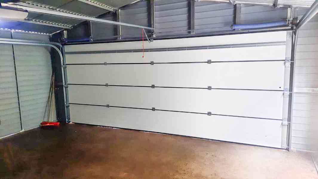 Plechova garáž 6x5,8  sekční vrata -  dveře -  okapy TS835 - foto 6