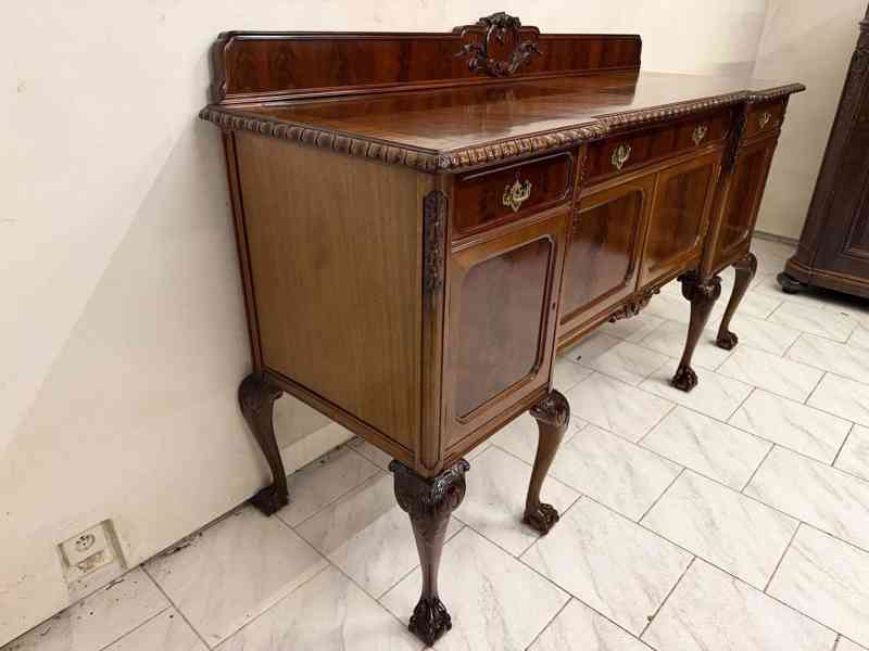 Starožitný bufet Chippendale - foto 3