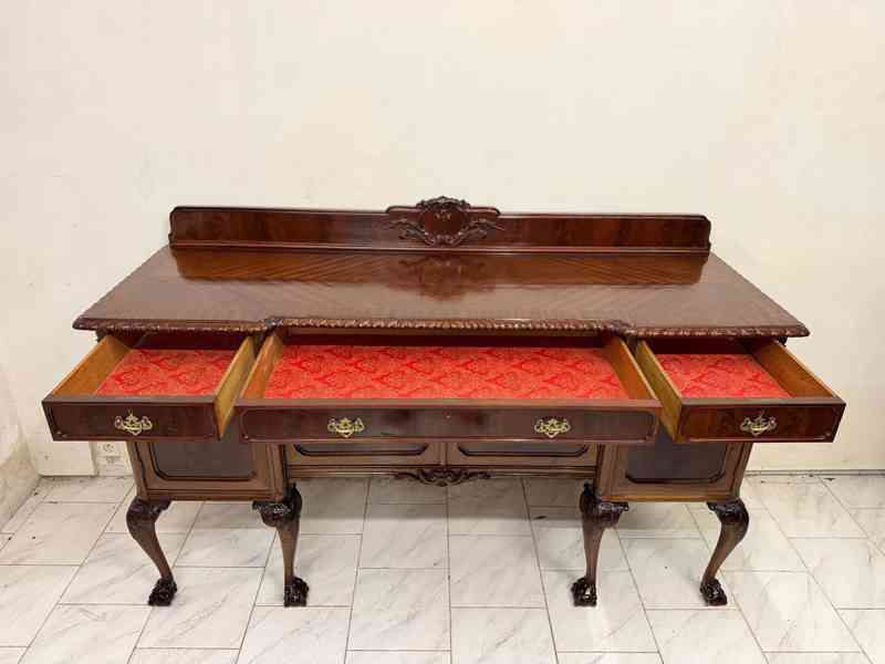 Starožitný bufet Chippendale - foto 9