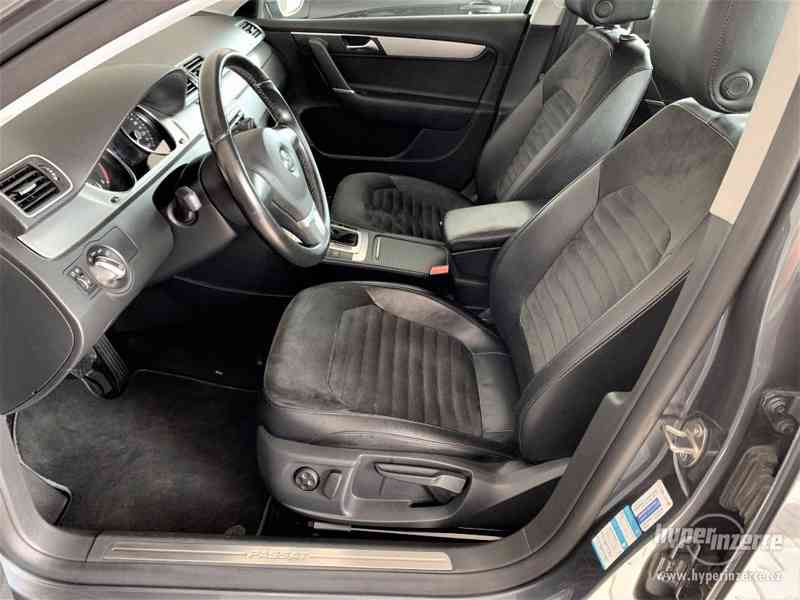VW Passat B7 Highline 2.0TDi, Alcantara, 1maj, DPH - foto 10