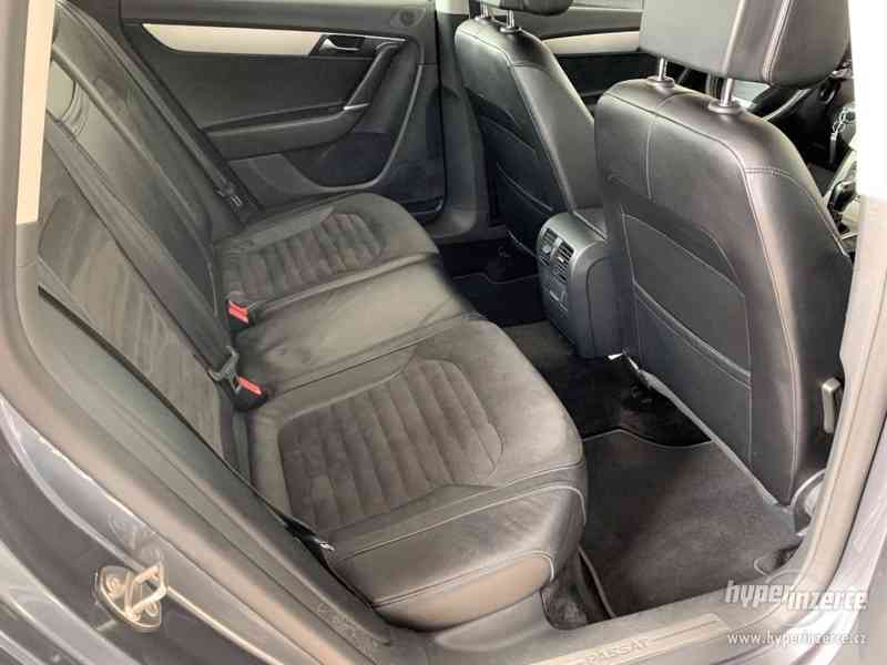 VW Passat B7 Highline 2.0TDi, Alcantara, 1maj, DPH - foto 12