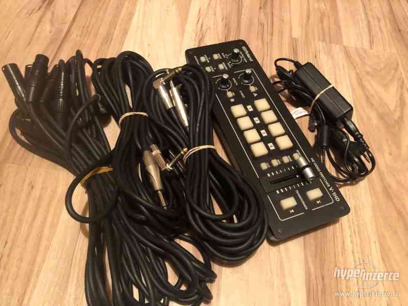 Roland V-1HD Portable Video Switcher \ Mixer + kabely - foto 1