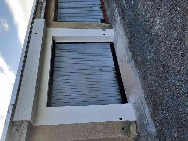 Garáž v Dašicích - foto 1