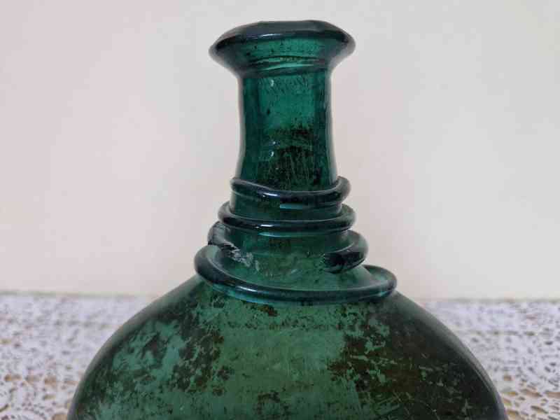 Velmi stará Láhev - foto 3