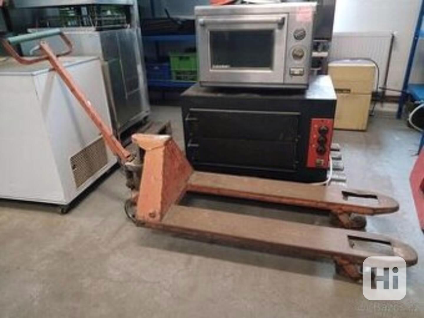 paletový zvedák - foto 1