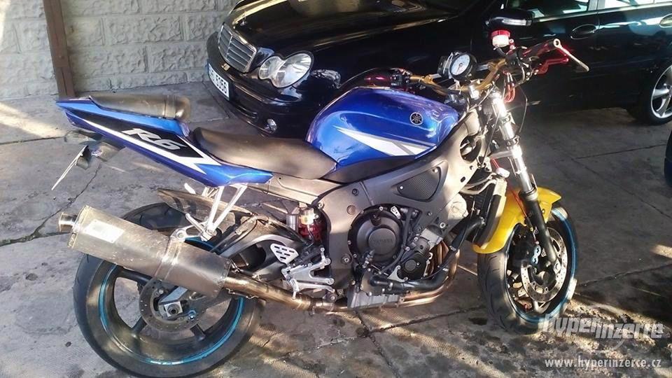Yamaha YZF R6 2004 - foto 1