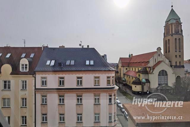 Pěkné kanceláře na Jiráskovo náměstí v Plzni - foto 6