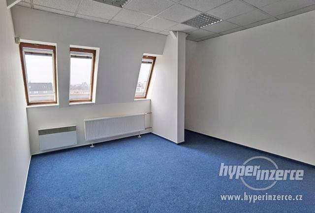Pěkné kanceláře na Jiráskovo náměstí v Plzni - foto 8