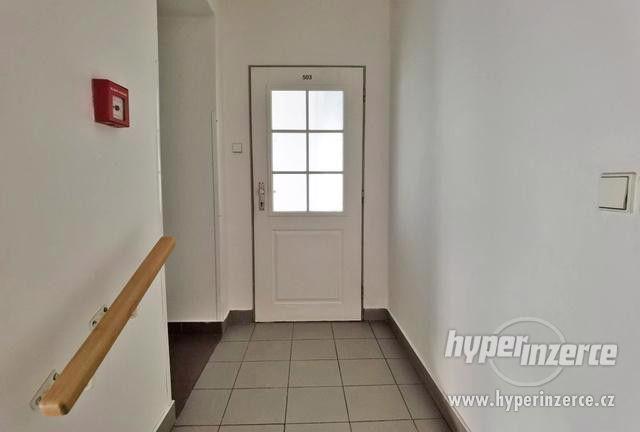 Pěkné kanceláře na Jiráskovo náměstí v Plzni - foto 17