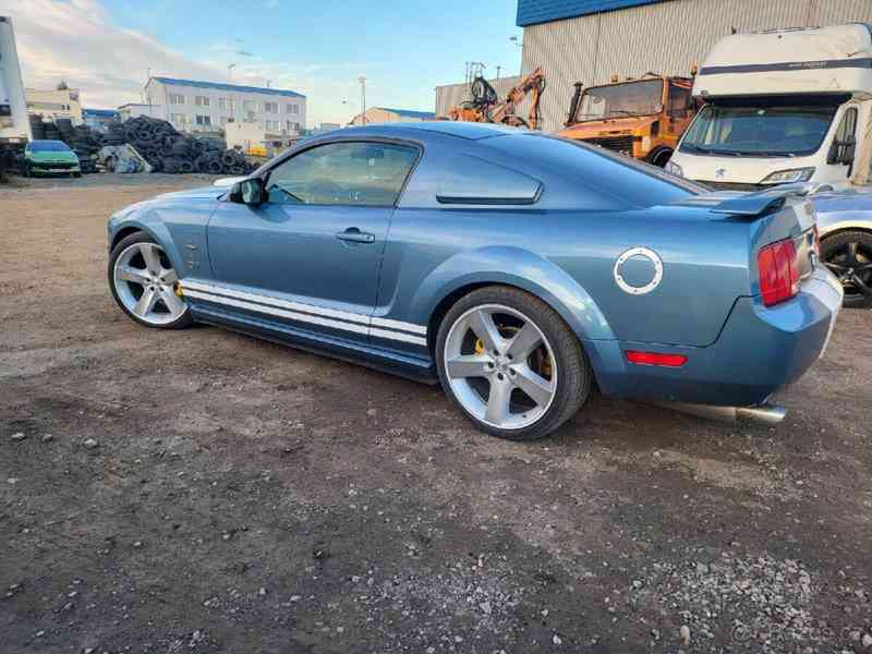 Ford Mustang 4,0   150kw,najeto 77tis m - foto 6