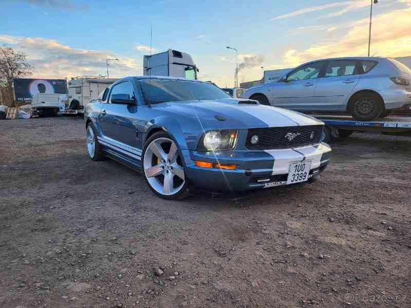 Ford Mustang 4,0   150kw,najeto 77tis m - foto 14