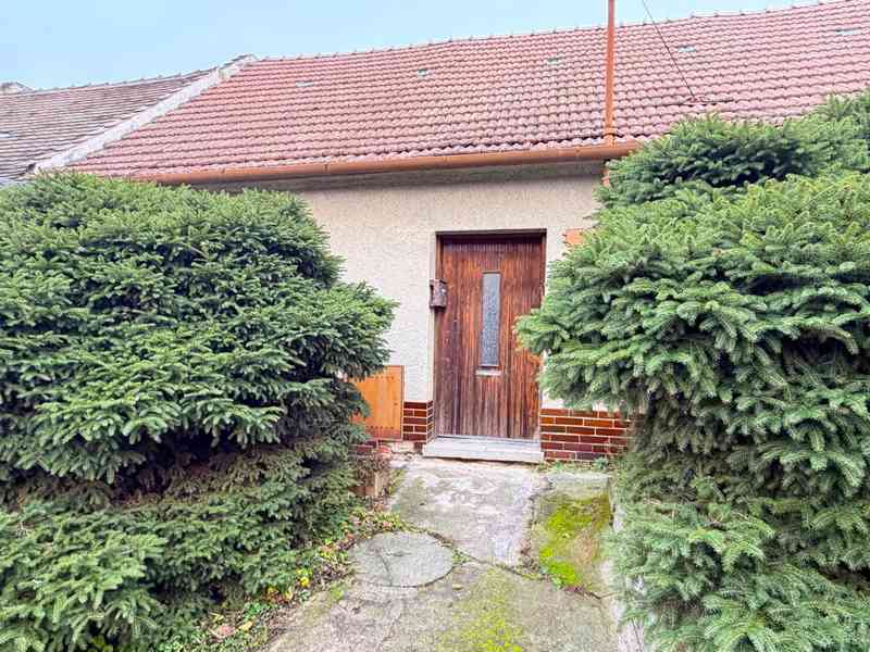 PRODEJ RODINNÉHO DOMU 3+1+JÍDELNA V HRUŠOVANECH U BRNA - foto 2