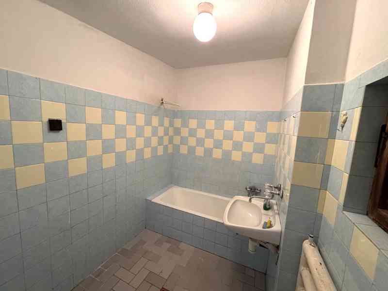 PRODEJ RODINNÉHO DOMU 3+1+JÍDELNA V HRUŠOVANECH U BRNA - foto 8