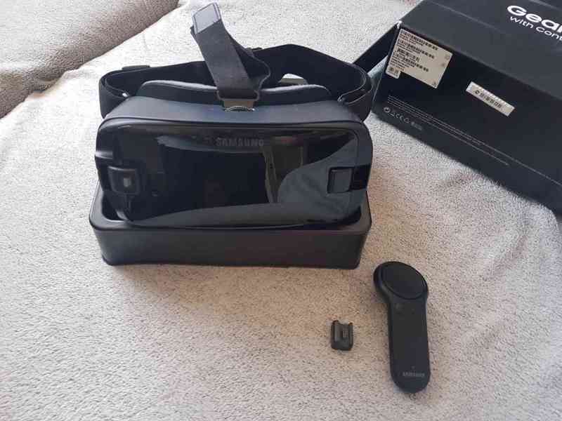 Samsung Gear VR s ovladačem - foto 2