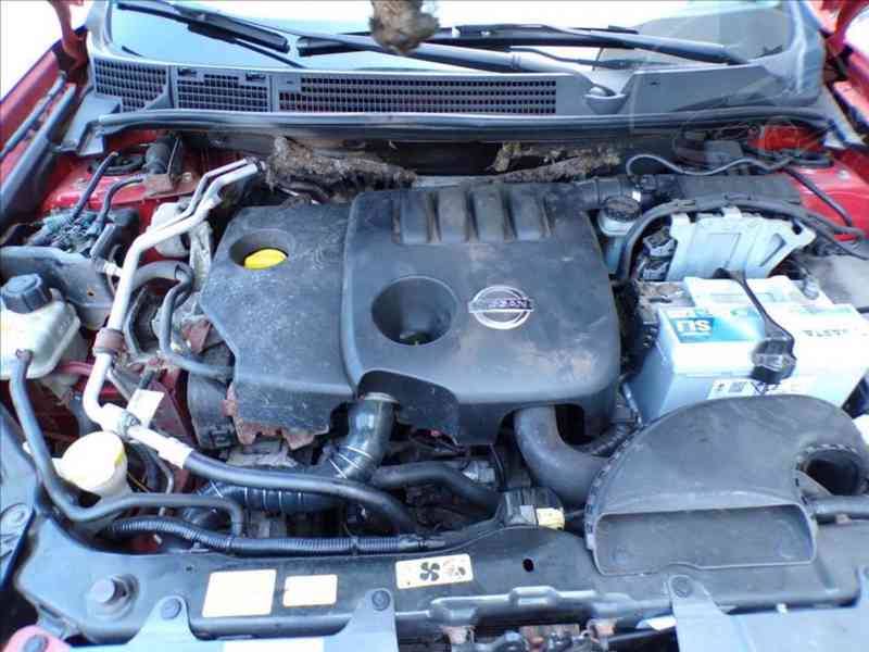 Nissan Qashqai 1,5 DCi TAŽNÉ ZAŘÍZENÍ - foto 13