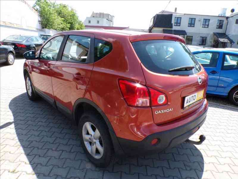 Nissan Qashqai 1,5 DCi TAŽNÉ ZAŘÍZENÍ - foto 3