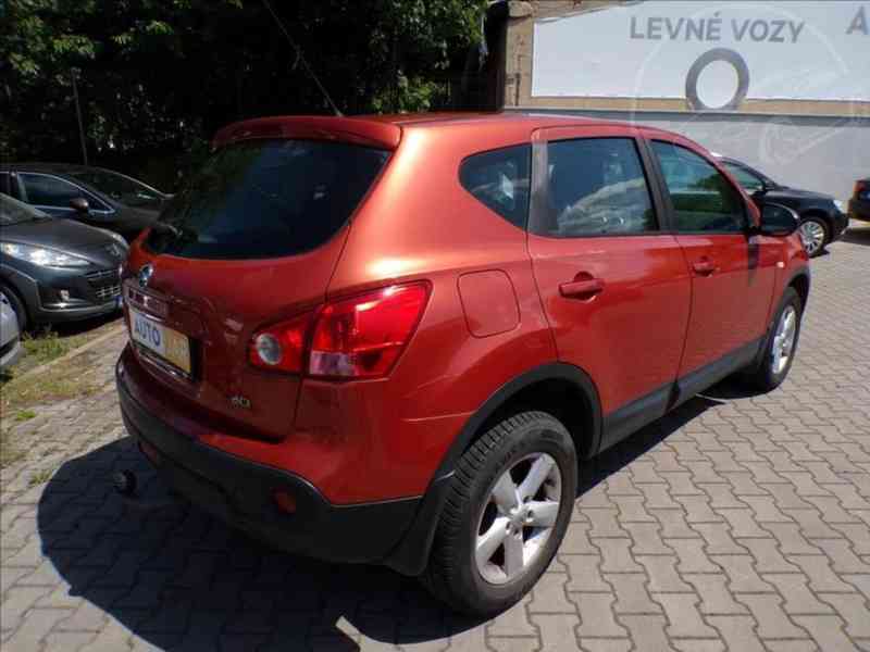 Nissan Qashqai 1,5 DCi TAŽNÉ ZAŘÍZENÍ - foto 4