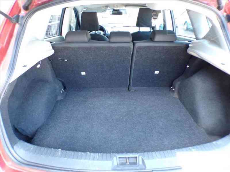 Nissan Qashqai 1,5 DCi TAŽNÉ ZAŘÍZENÍ - foto 10