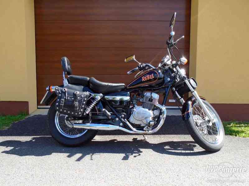 Honda CA 125 Rebel - foto 4