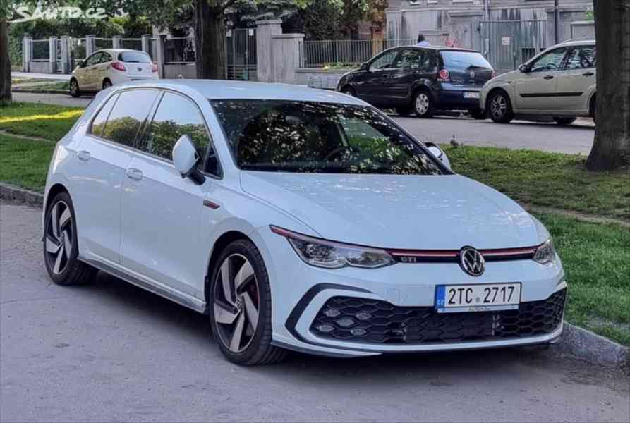 Volkswagen Golf 2,0   VW Golf 8 GTI - foto 5