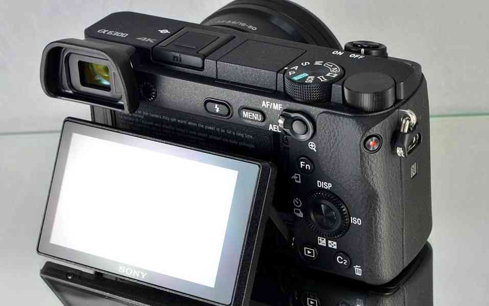 Sony A 6300+16-50mm *24 Mp*4K*WIFI/NFC* 15000 Exp. - foto 7