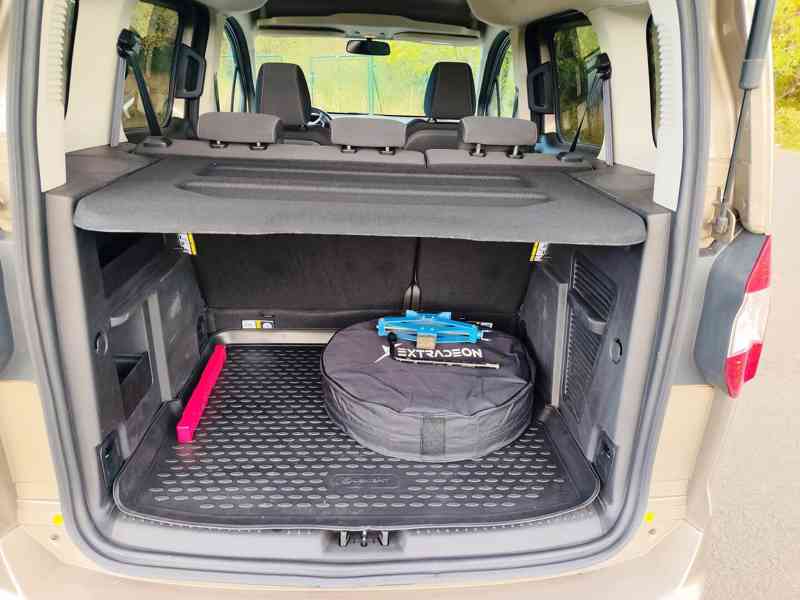 Ford Tourneo Courier  1,5 TDCI 75kW mod.22 - foto 9