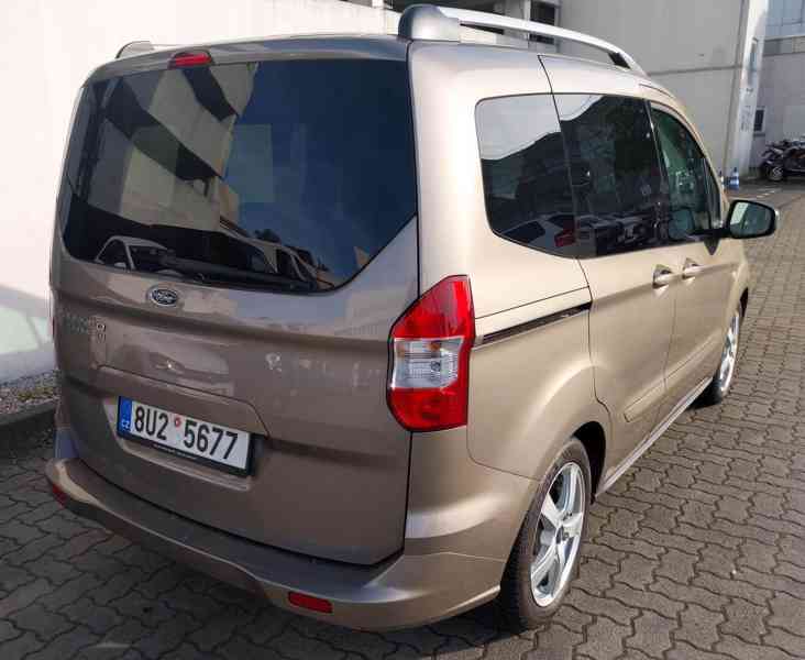 Ford Tourneo Courier  1,5 TDCI 75kW mod.22 - foto 5