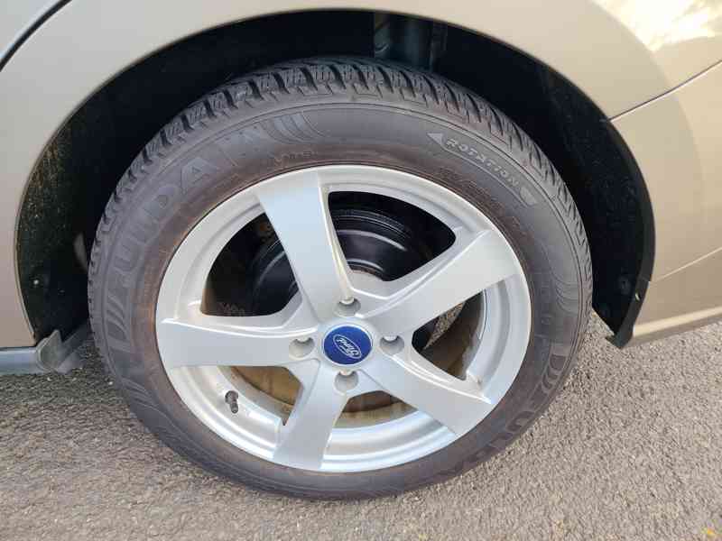 Ford Tourneo Courier  1,5 TDCI 75kW mod.22 - foto 14