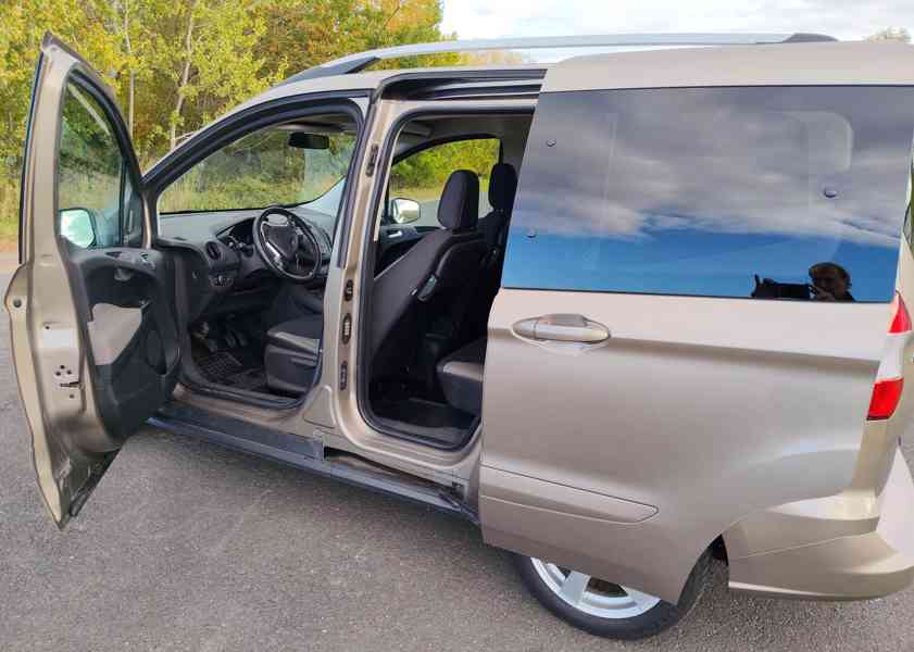 Ford Tourneo Courier  1,5 TDCI 75kW mod.22 - foto 6
