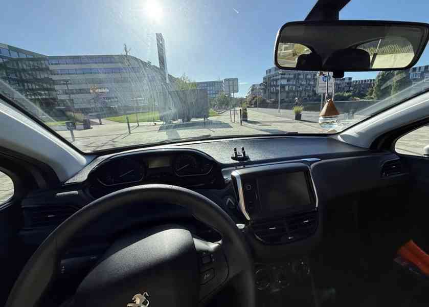 Peugeot 208 1.6 BlueHDi 55 kW | 2015  - foto 10
