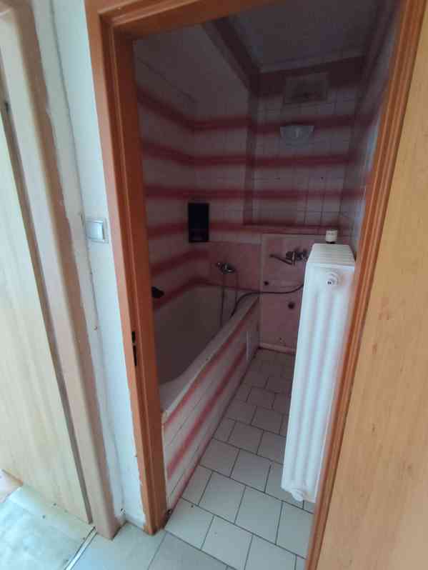 Pronájem bytu 1+1 v OV - foto 4