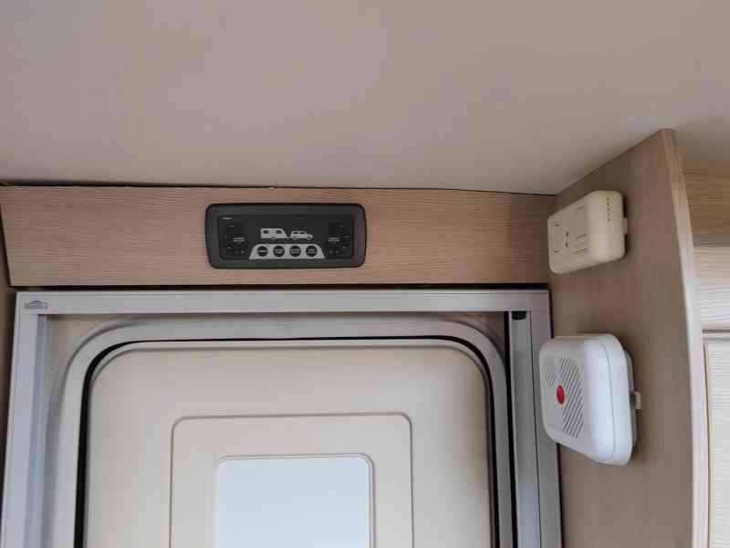 Karavan Swift Stereling Eccles 90 Ruby - foto 9