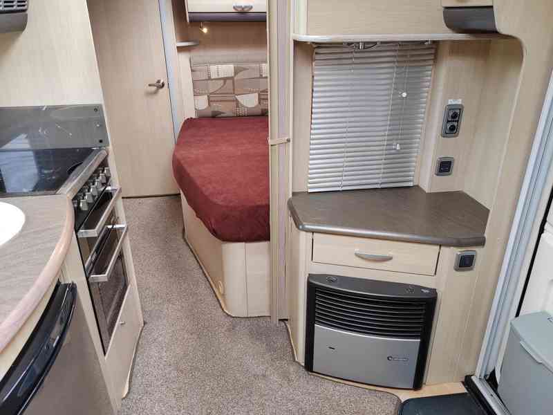 Karavan Swift Stereling Eccles 90 Ruby - foto 6