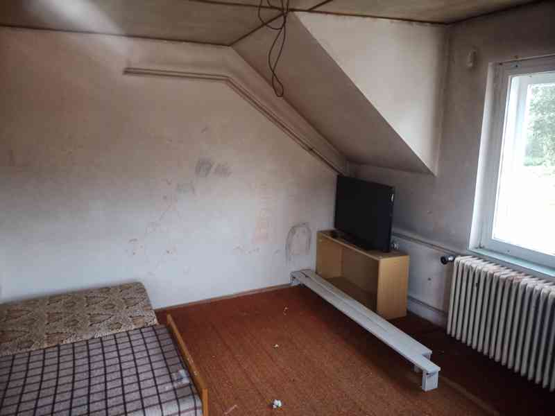 Sleva!!!!! Prodám dvougenerační  castecne rekonstruovany  dů - foto 11