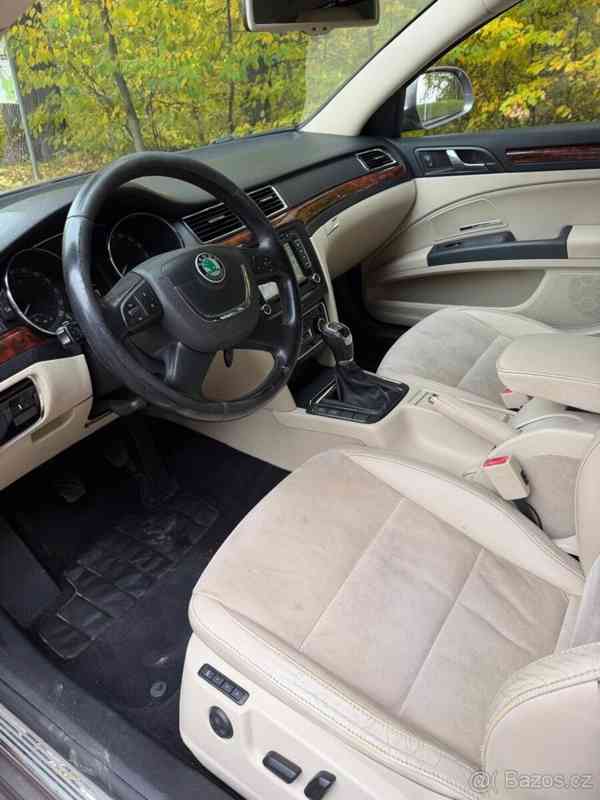 Škoda Superb 2,0   tdi manuál, 2 majitel koup. CZ - foto 6