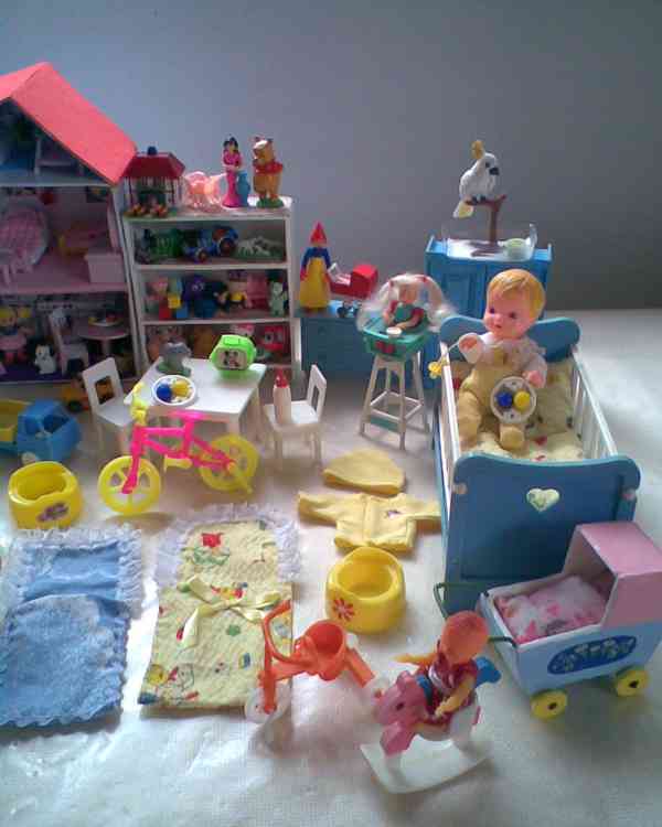 Retro nábyteček s panenkami - foto 27