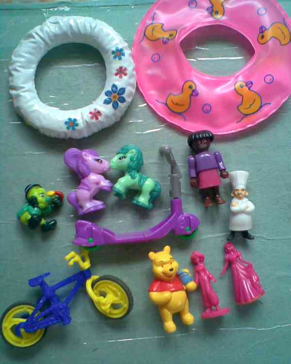 Retro nábyteček s panenkami - foto 8