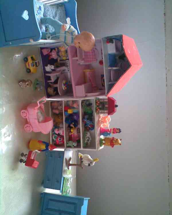 Retro nábyteček s panenkami - foto 6