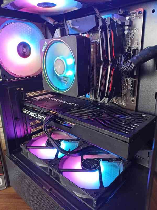 🔥 HERNÍ PC RYZEN 5 5600X, 16GB RAM, RTX 5060 PYTHON, SSD 🔥 - foto 2