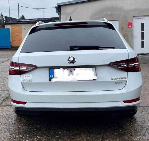 Škoda Superb 4X4 140Kw nafta dsg7 L&K - foto 7