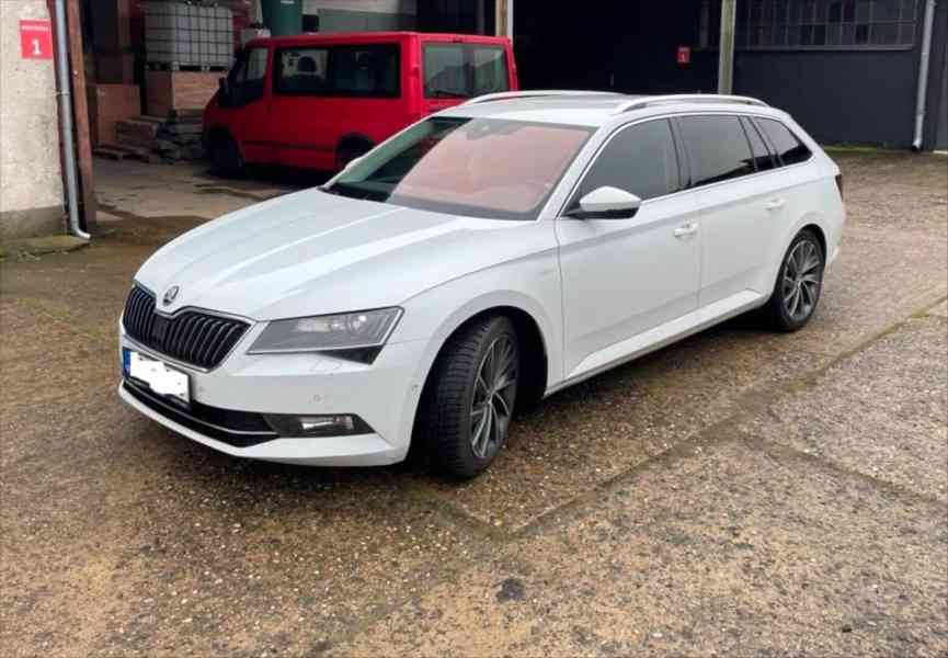 Škoda Superb 4X4 140Kw nafta dsg7 L&K - foto 4