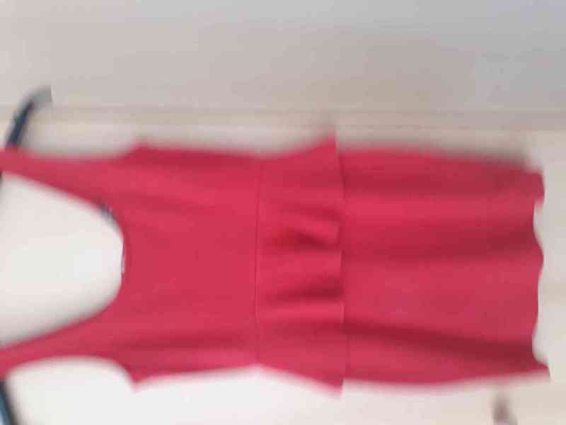 Červené letní šaty - foto 3